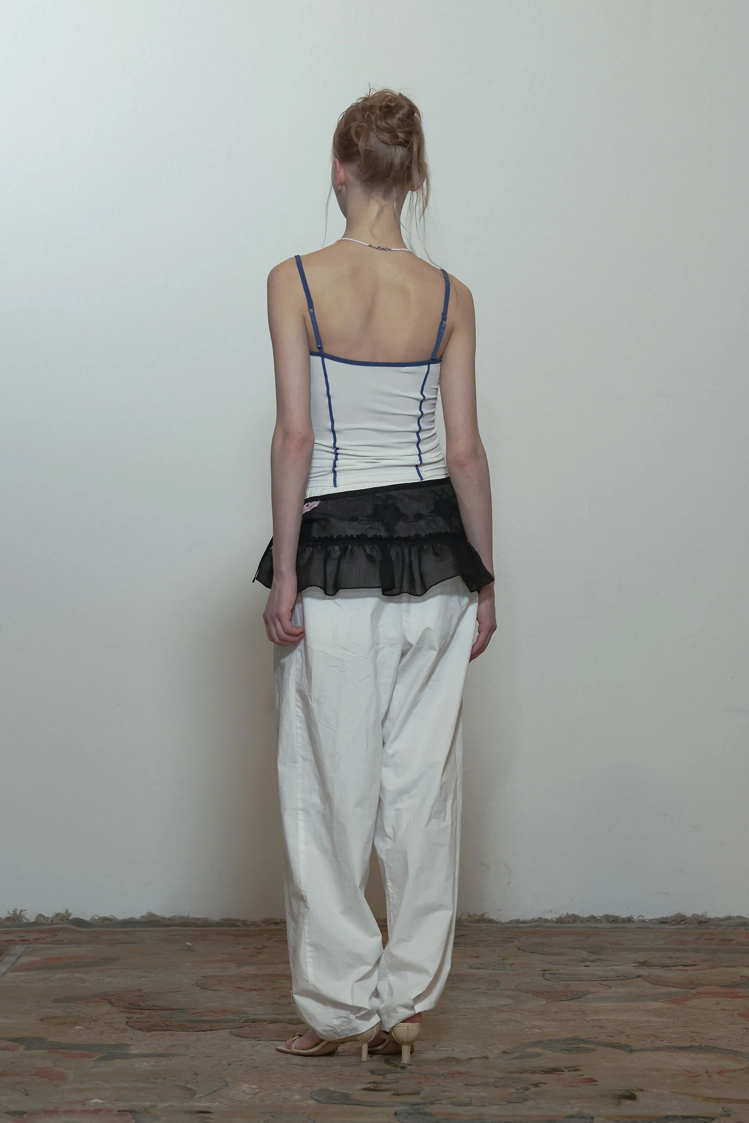 Classic Tank Top White - Image 4